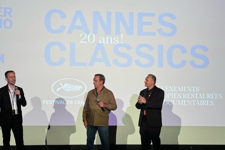 Fernando Madedo, Luis Alberto Scalella y Gerard Duchaussoy presentaron la copia restaurada de Rosaura a las diez, este sábado en Cannes