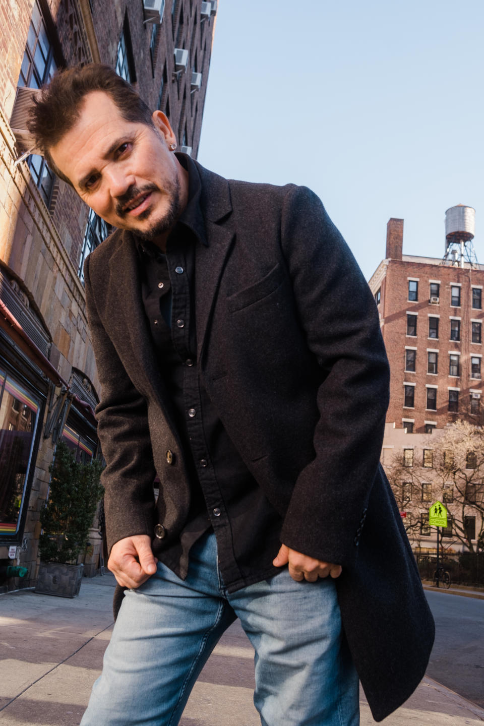 El actor John Leguizamo, en Nueva York, el 14 de febrero de 2023. (Gabriela Bhaskar/The New York Times).