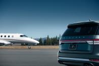 <p>2020 Lincoln Aviator</p>