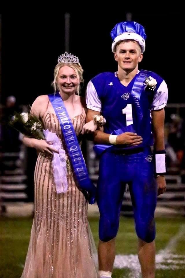 Pittsford 2021 Homecoming Queen Kaitlyn Cole and Kaleb Spahr.