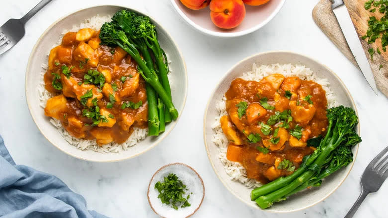 Chicken with rice, apricots, and broccolini