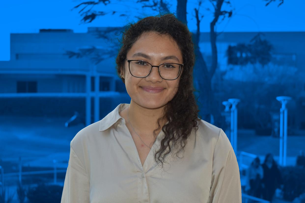 Alejandra Ramirez is the 2023 outstanding graduate of CSUSB Palm Desert Campus.