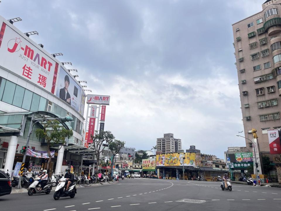 ▲若擔心把房屋給子女，子女因債務或詐騙等原因，把房屋出售，建議採用自益信託的方式，來保留對房屋的控制權。