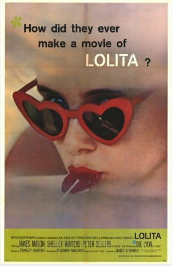 <b>Lolita</b> (1962). El romance entre personas con mucha diferencia de edad siempre alimentó el erotismo en el cine. Basada en la novela del escritor ruso Vladimir Nabokov, podría decirse que Lolita es una de las pioneras en esta temática, narrando la historia de un profesor adulto que se ve enredado en un affaire con una jovencita de 14 años.