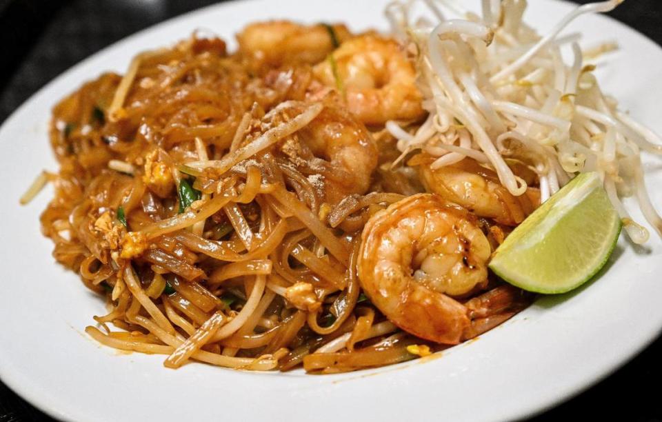 The popular pad Thai combo dish with beef, pork chicken and shrimp at U-D Thai on Kings Canyon Road and Maple Avenue in Fresno.