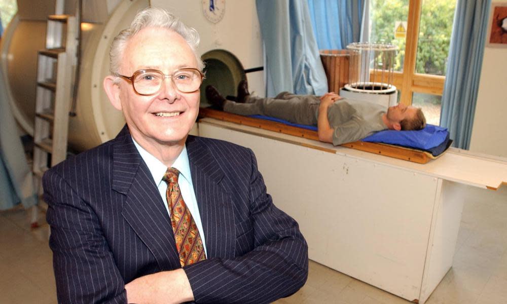 Professor Sir Peter Mansfield