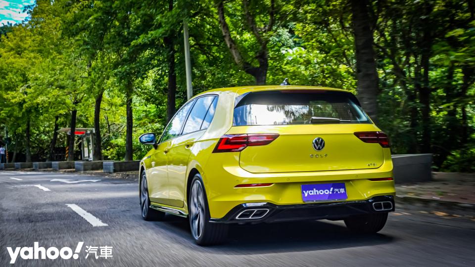 2021 Volkswagen Golf 280 eTSI R-Line都會試駕！國民掀背再出科技新招！