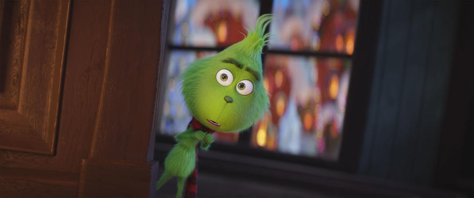 The Grinch reveals the behind-the-scenes secrets of his latest trailer. (Illumination/Universal)
