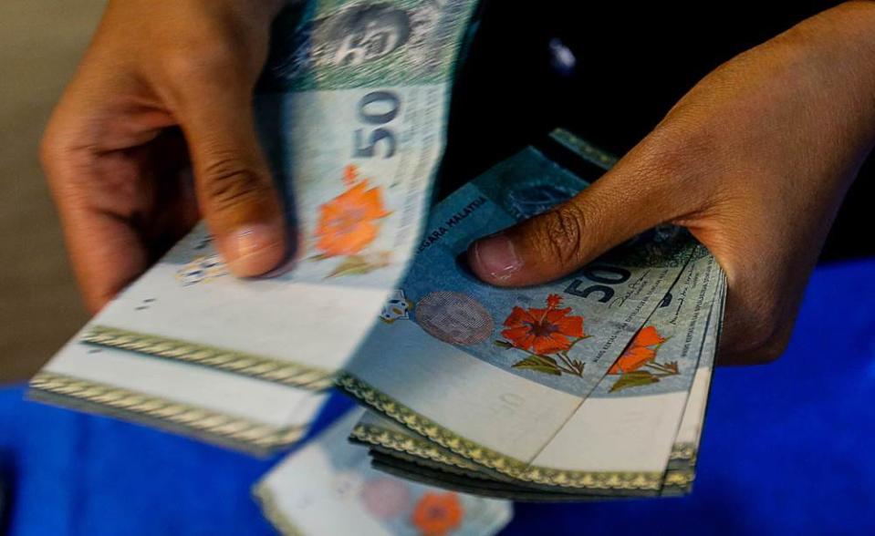 The Bill seeks to increase the minimum debt threshold, for the presentation of a bankruptcy petition, from RM50,000 to RM100,000. ― Picture by Sayuti Zainudin