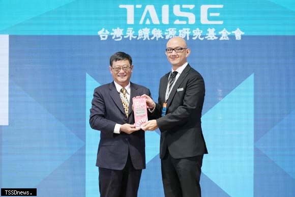 BenQ榮獲台灣永續行動獎銀獎。 (台灣永續能源研究基金會提供)
