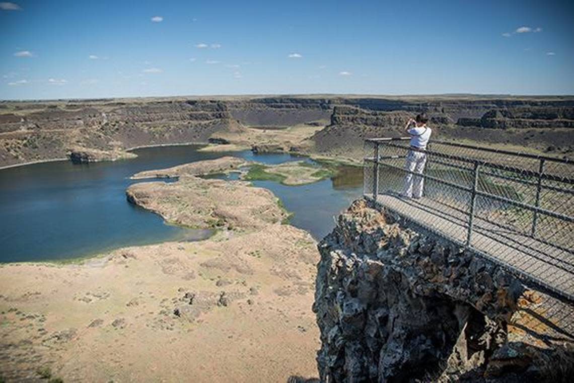 Dry Falls in Eastern Washington has been named to the International Union of Geological Sciences “The First 100 Geological Heritage Sties” for its impact in understanding the Earth.