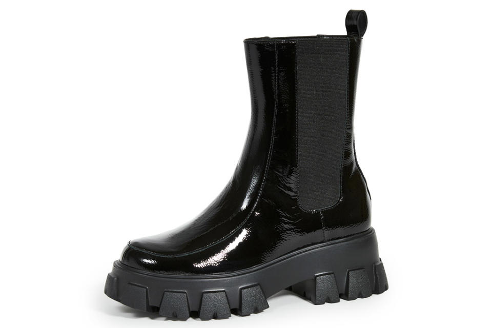 boots, black boots, lug sole, villa rouge