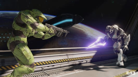 I want MORE Master Chief: Halo 5 Guardians Review // The Roundup