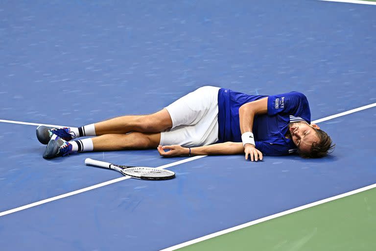 Daniil Medvedev reacts as he becomes the 2021 Men's Singles champion at the 2021 US Open, Sunday, Sep. 12, 2021 in Flushing, NY. (Pete Staples/USTA)