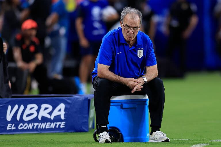 Marcelo Bielsa dirigió tres Copas América, dos con Argentina y una con Uruguay: perdió una final, una semifinal y en cuarto de final