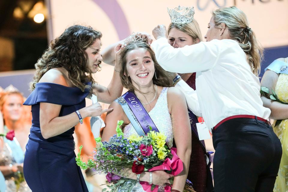 Mitchell County's Mary Ann Fox is crowned the 2022 Iowa State Fair Queen competition.