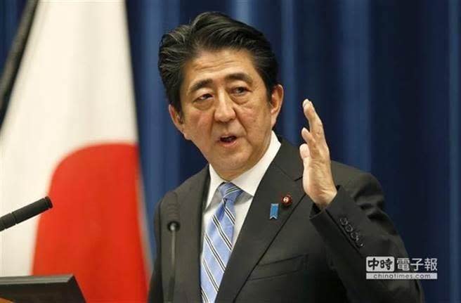 日本前首相安倍晉三接受媒體專訪時透露，只要條件允許，想來台灣弔唁故李前總統登輝。（圖／美聯社）