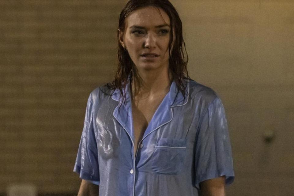 Eleanor Tomlinson in The Couple Next Door