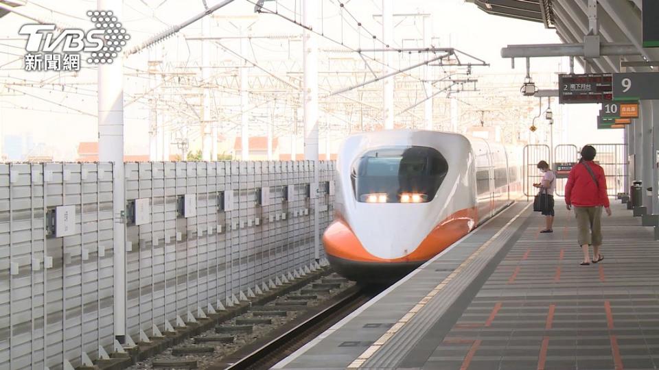 今早苗栗至台中區間大雨，高鐵於列車行經降雨區採取限速通過。（示意圖／TVBS）