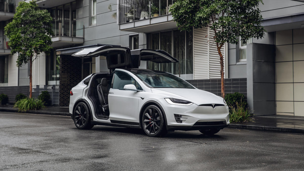 Tesla Unveils Cheaper Model X and Model S, But Trims Their Range - CNET
