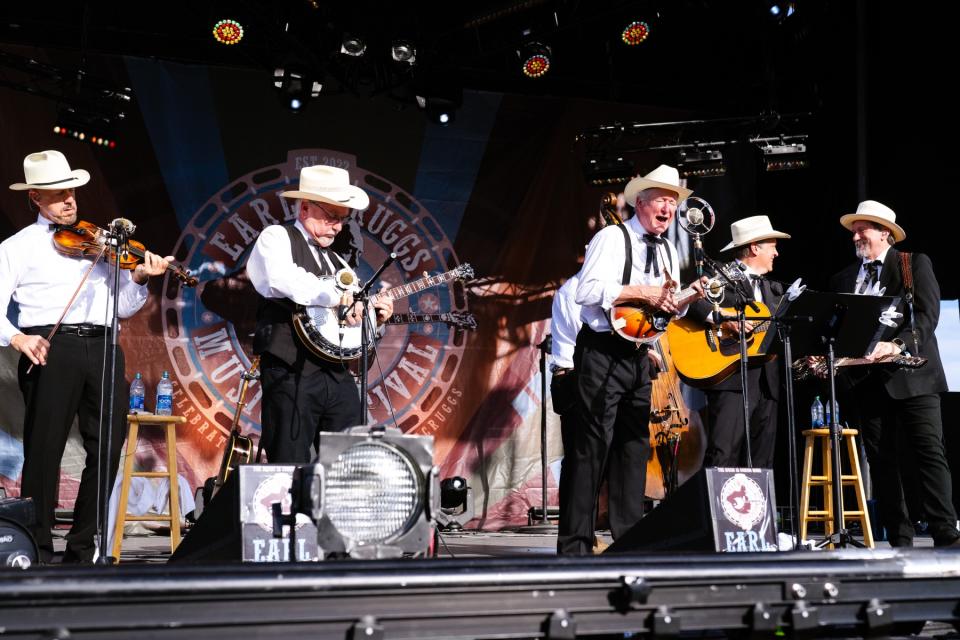 The Earls of Leicester, with Jerry Douglas. Photo: Eli Johnson*