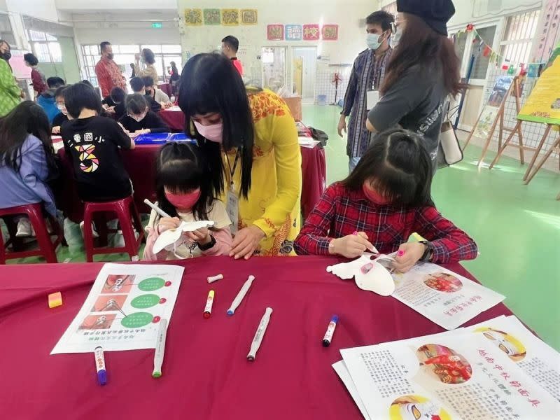 ▲陳美麗曾協助縣府新住民體驗活動，積極推廣越南文化。（圖／新竹縣政府）