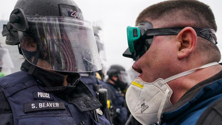 Die Polizei konnte die Demonstranten nicht aufhalten. Foto: dpa