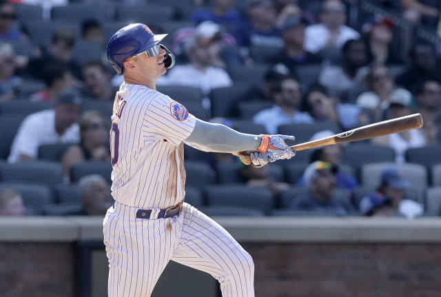 Pete Alonso's 3-run homer gives the Mets a 4-run lead over the Yankees in  the 3rd.