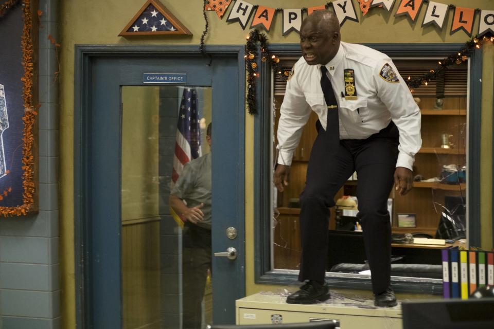 BROOKLYN NINE-NINE: Andre Braugher in the ÒHalloween IVÓ episode of BROOKLYN NINE-NINE airing Tuesday, Oct. 18 (8:00-8:31 PM ET/PT) on FOX. CR: John P Fleenor/FOX