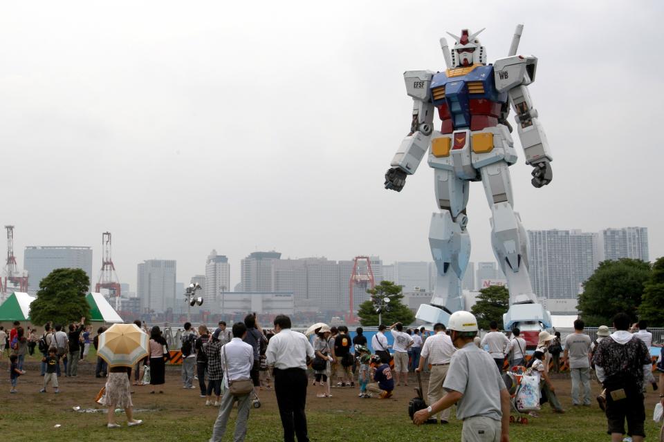 Robot of the popular animation series 'Gundam' is being built for the 30th anniversary of its TV broadcasting.