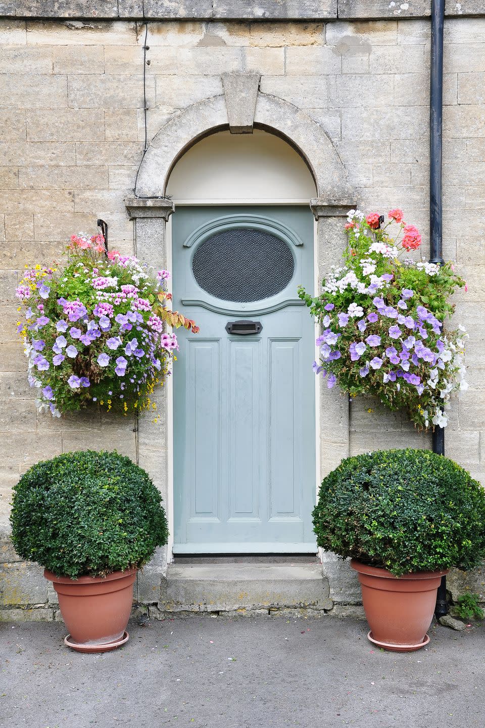 <p>The nation is putting its gardening skills front of show with a focus on <a href="https://www.housebeautiful.com/uk/garden/designs/how-to/a780/front-garden-guide/" rel="nofollow noopener" target="_blank" data-ylk="slk:front doors and front gardens" class="link ">front doors and front gardens</a>, says Wyevale. Over 40 per cent of Brits now feature hanging baskets in their front garden, and city-dwellers in the capital are on average three times more likely to feature <a href="https://www.housebeautiful.com/uk/garden/plants/advice/a1449/best-plants-patio-containers-windowboxes-easter-spring/" rel="nofollow noopener" target="_blank" data-ylk="slk:window boxes" class="link ">window boxes</a> at the front of their home compared to residents in other areas of the country. </p><p>Wyevale says: ‘Sales are soaring for plants that can be bought in pairs. Twin bay trees remain a favourite for adding structural impact, and new container-friendly bamboo varieties such as the red-stemmed Fargesia "Red Dragon" are coming this year. Increased volumes of evergreen box and topiary – in all shapes and sizes – are also being introduced to meet with growing demand.'</p>