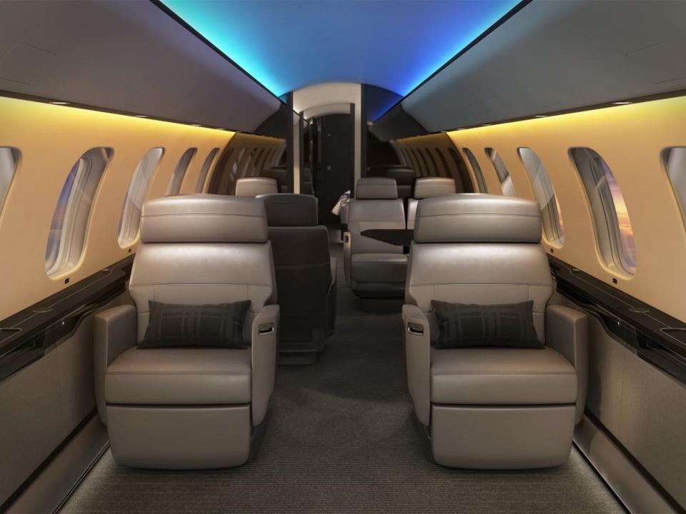 Bombardier Global 8000.