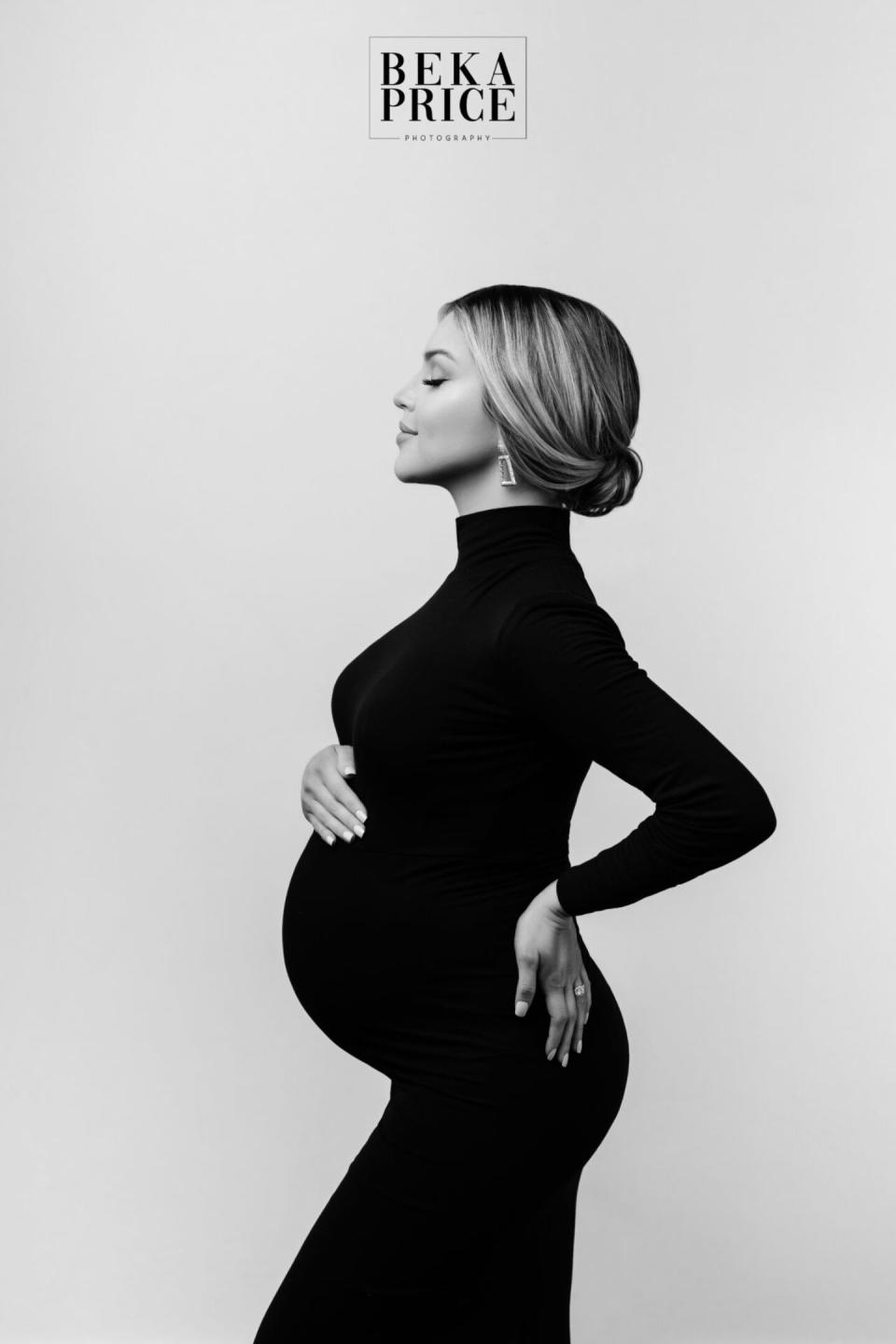 maternity photoshoot by Beka Price Photography
