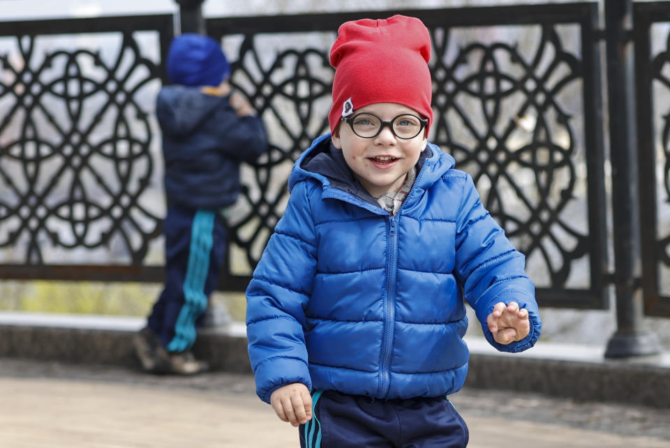 KYIV, UKRAINE - APRIL 25: Residents of the Ukrainian capital Kyiv can walk freely in the streets and at the city's park enjoying a beautiful spring day after weeks of Russian attacks on April 25, 2022.. (Photo by Dogukan Keskinkilic/Anadolu Agency via Getty Images)