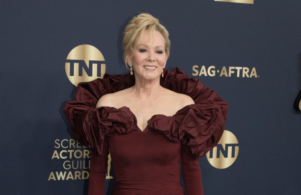 Jean Smart wants to play a role like Betty White on The Golden Girls credit:Bang Showbiz