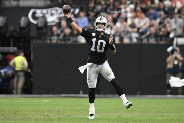 Raiders' Jimmy Garoppolo misses practice with back injury, Raiders News