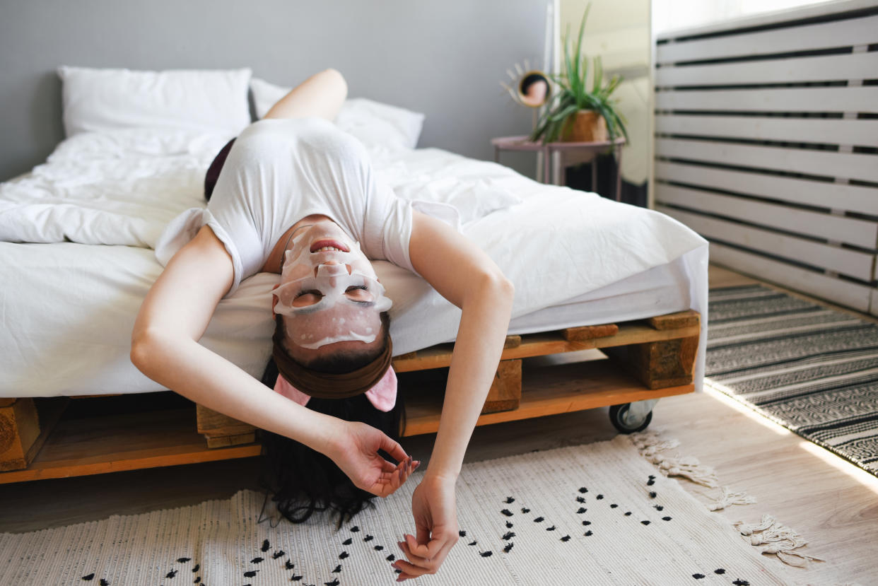 Woman trying the morning shed skincare trend. (Getty Images)