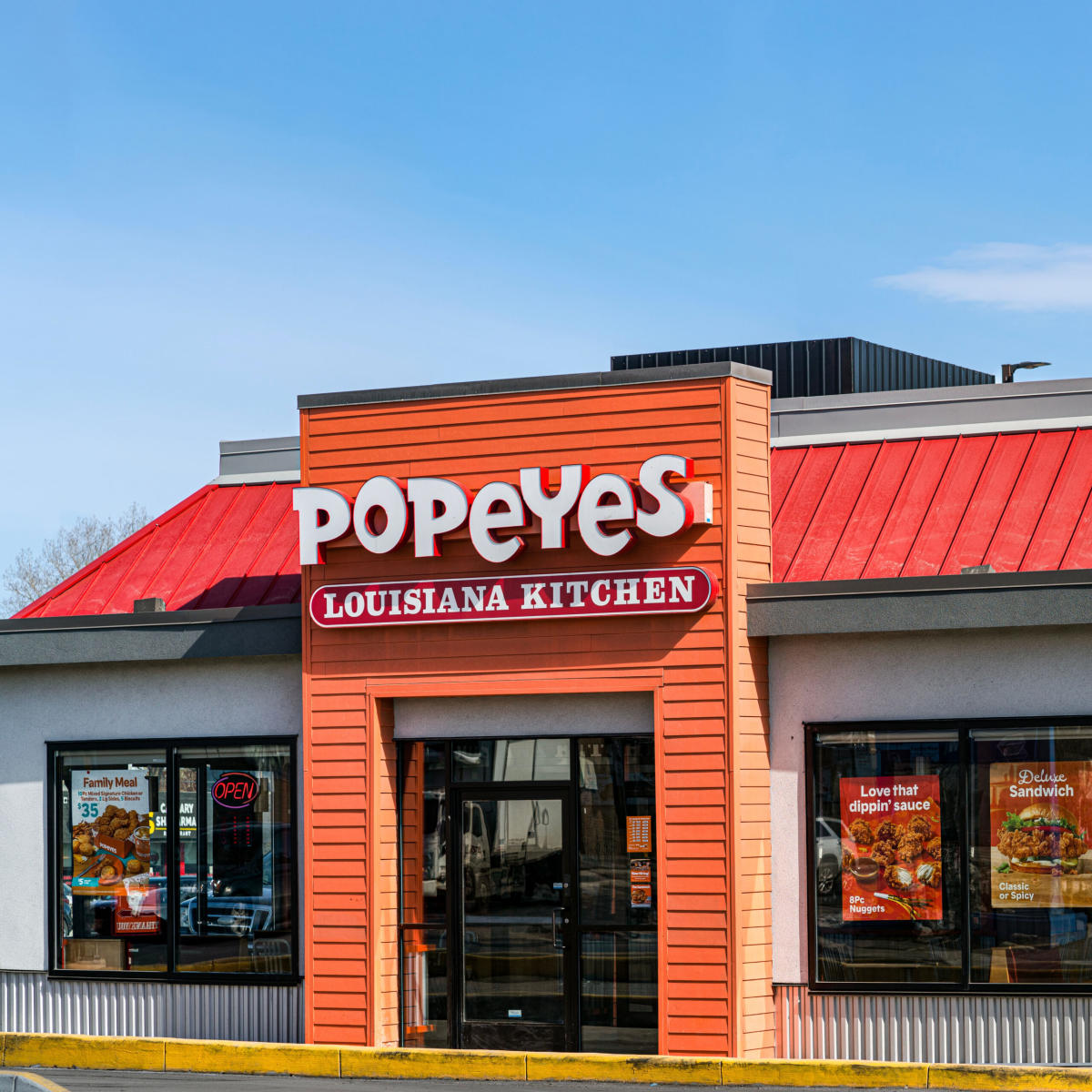 Popeyes is now offering 'girl dinner.' Here's what's included