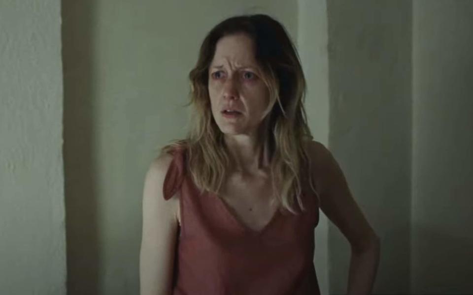 Andrea Riseborough in To Leslie