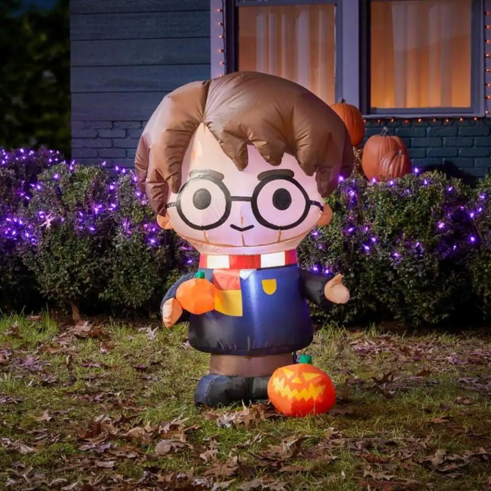 Harry Potter inflatable, Home Depot halloween decorations