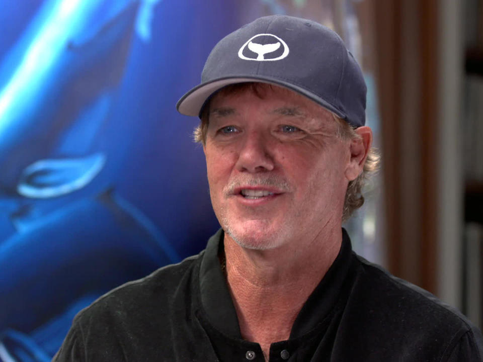 The artist Wyland. / Credit: CBS News