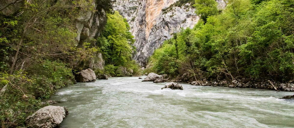 Dans les gorges du Verdon, des mesures d'interdiction concernant certaines activités ont été prises.
