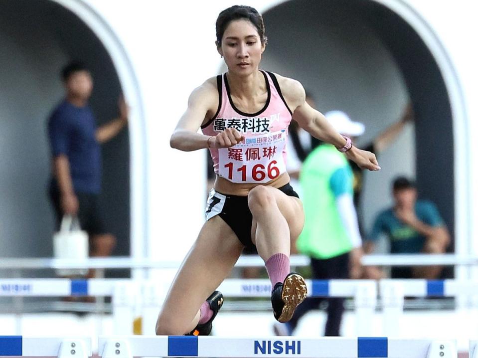 羅佩琳挑戰杭州亞運女子400公尺跨欄參賽標準，以0.44秒之差飲恨。（圖：敢動傳媒）