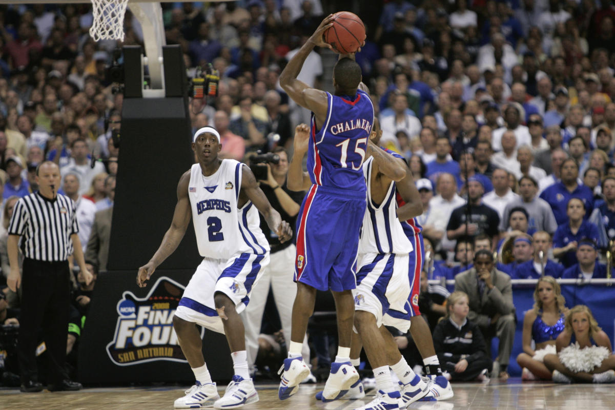 The shot, 3.1 seconds, Mario Chalmers magic, Kansas Basketball 2008 NCAA  championship T-Shirt