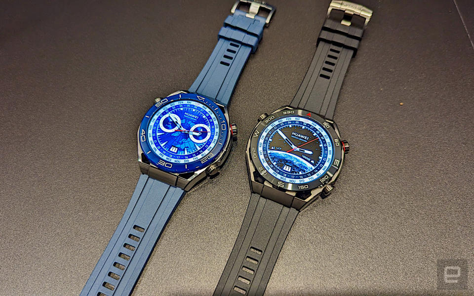 <p>Huawei Watch Ultimate</p>
