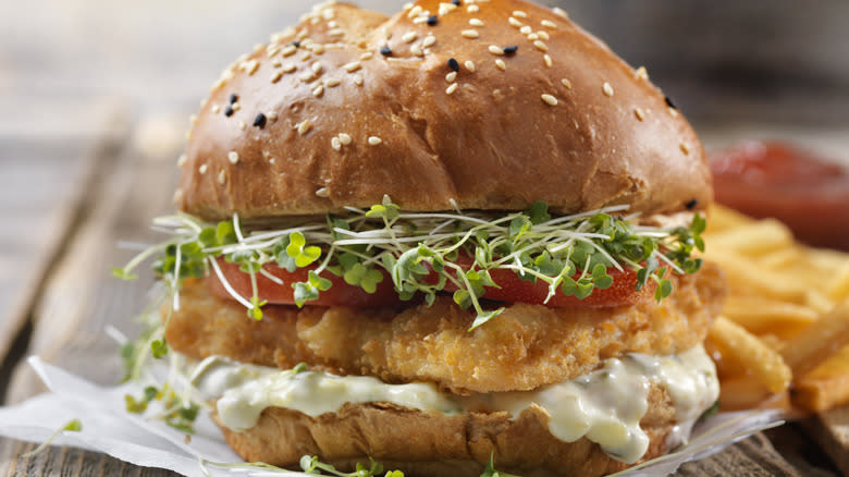 fried fish sandwich with tartar sauce