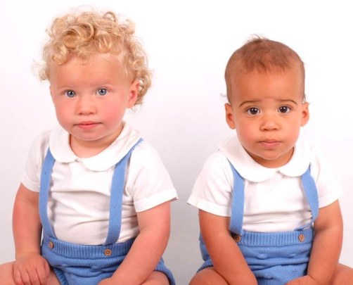 The twins, called Klay and Cole, are 15 months old (Instagram page: @cruzkyroandtwins )