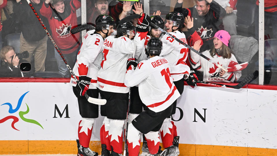 What a world juniors moment for Dylan Guenther and Team Canada. (Getty)