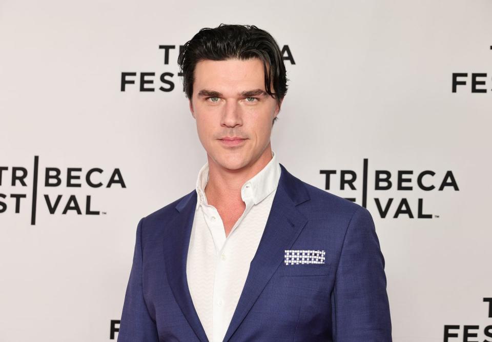 finn wittrock