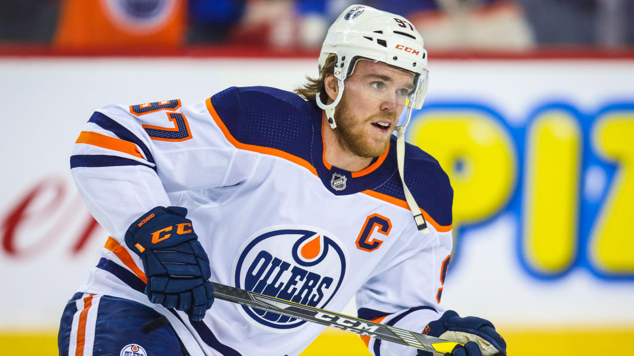 Edmonton Oilers superstar Connor McDavid is just as unstoppable as you'd imagine.  (Sergei Belski-USA TODAY Sports)